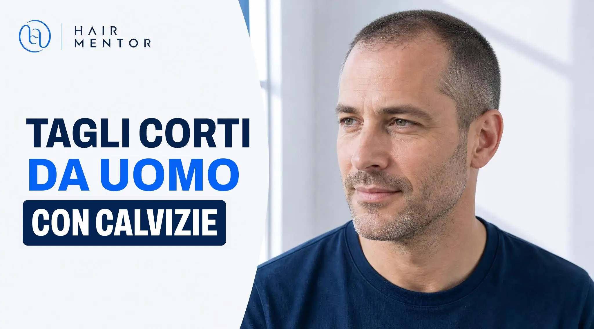 Uomo con taglio corto e stempiature marcate